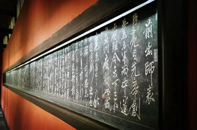 探訪成都武侯祠，孔明功過我評說！